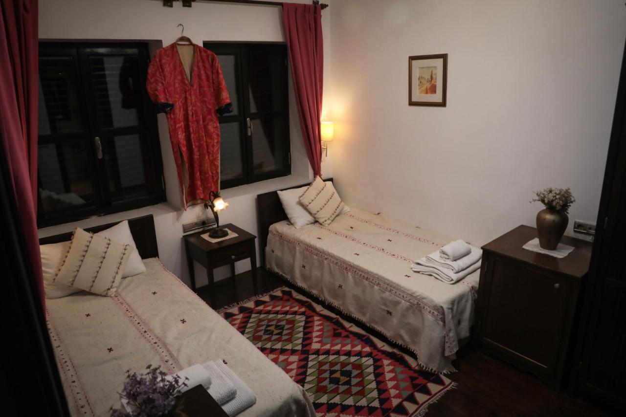 Hadrianus Pansion Hotel Antalya Bagian luar foto