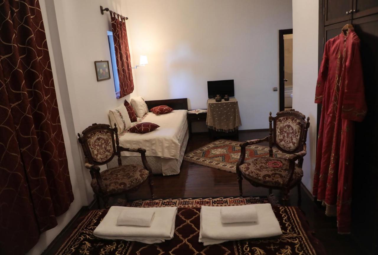 Hadrianus Pansion Hotel Antalya Bagian luar foto