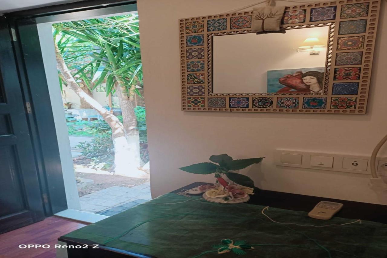Hadrianus Pansion Hotel Antalya Bagian luar foto